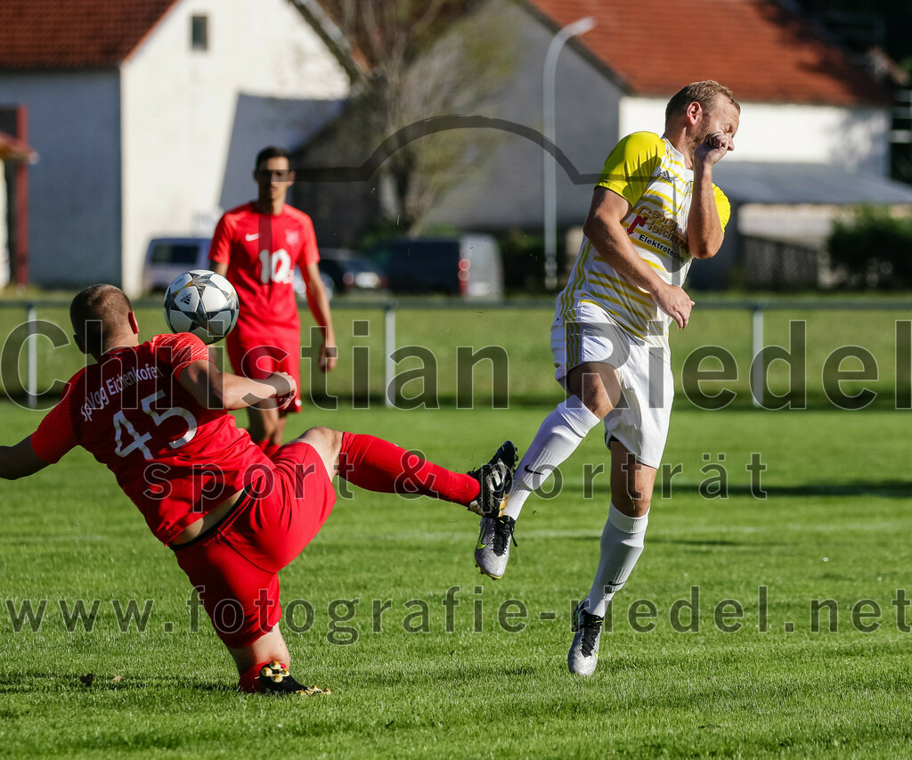 2023-08-18_010_SpVgg_Eichenkofen_gegen_FC_Langenpreising | Erding, Deutschland, 18.08.2023:
Fußball, A-Klasse 2023 / 2024, 3. Spieltag, SpVgg Eichenkofen gegen FC Langenpreising, Endergebnis: 0:2

Marcel Mundigl (SpVgg Eichenkofen, #45), Sascha Dörner (SpVgg Langenpreising, #17)

Foto: Christian Riedel / fotografie-riedel.net