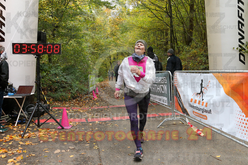 251026_1359_EX1_4084 | Sportfotografie im Rhein-Sieg Kreis, Köln, Bonn, NRW, Rheinland Pfalz, Hessen, etc. Unser Tätigkeitsfeld umfasst den Laufsport vom Volkslauf über den Marathon, Duathlon, Triathon bis zum Ultralauf wie Kölnpfad Ultra oder Schindertrail.