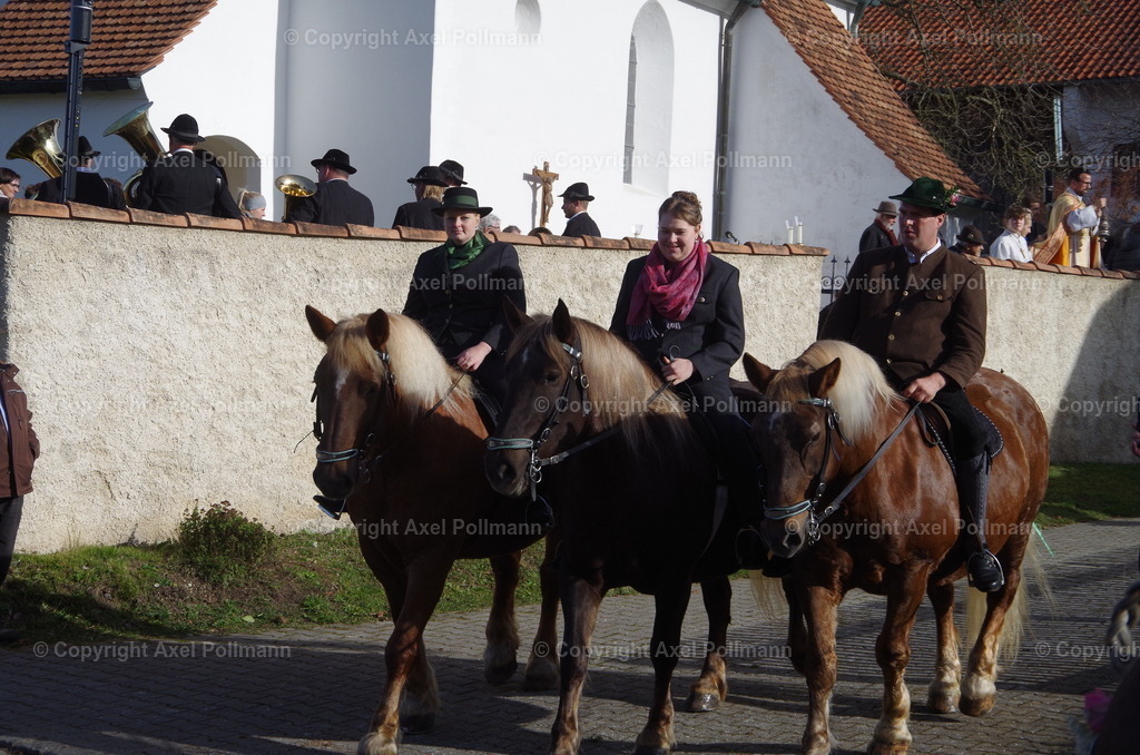 IMGP1400 | fotografiert von Axel PollmannLeonhardi Wallfahrt Benediktbeuern und Murnau, Fronleichnam, Fasching, Landschaft im Loisachtal und Benediktbeuern  - Realisiert mit Pictrs.com