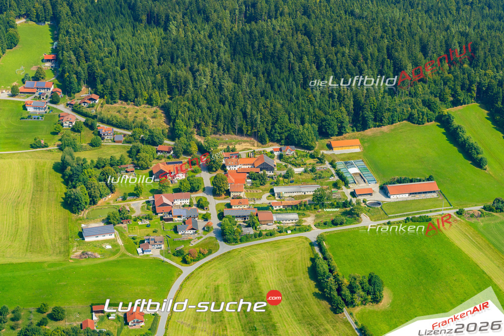 Schöne Luftaufnahme als Geschenk in Rametnach Eppenschlag - Die Luftbildaufnahme wurde 2025 vom UL-Flugzeug heraus erstellt ( keine Drohne ) - Hochauflösende Luftaufnahme -Nicht vergleichbar mit Google Maps oder Satelittenbilder- Die Geschenkidee !Mit Lizenz und Bildrechte bestellbar