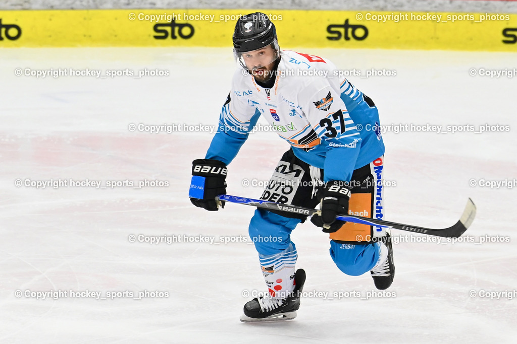 EC IDM WÄRMEPUMPEN VSV vs. Steinbach Black Wings Linz | #37 Andreas Kristler Black Wings Linz, EC IDM WÄRMEPUMPEN VSV vs. Steinbach Black Wings Linz, EC IDM WÄRMEPUMPEN VSV vs. Steinbach Black Wings Linz am 04.03.2026 in Villach (Stadthalle Villach), Austria, (Photo by Bernd Stefan)