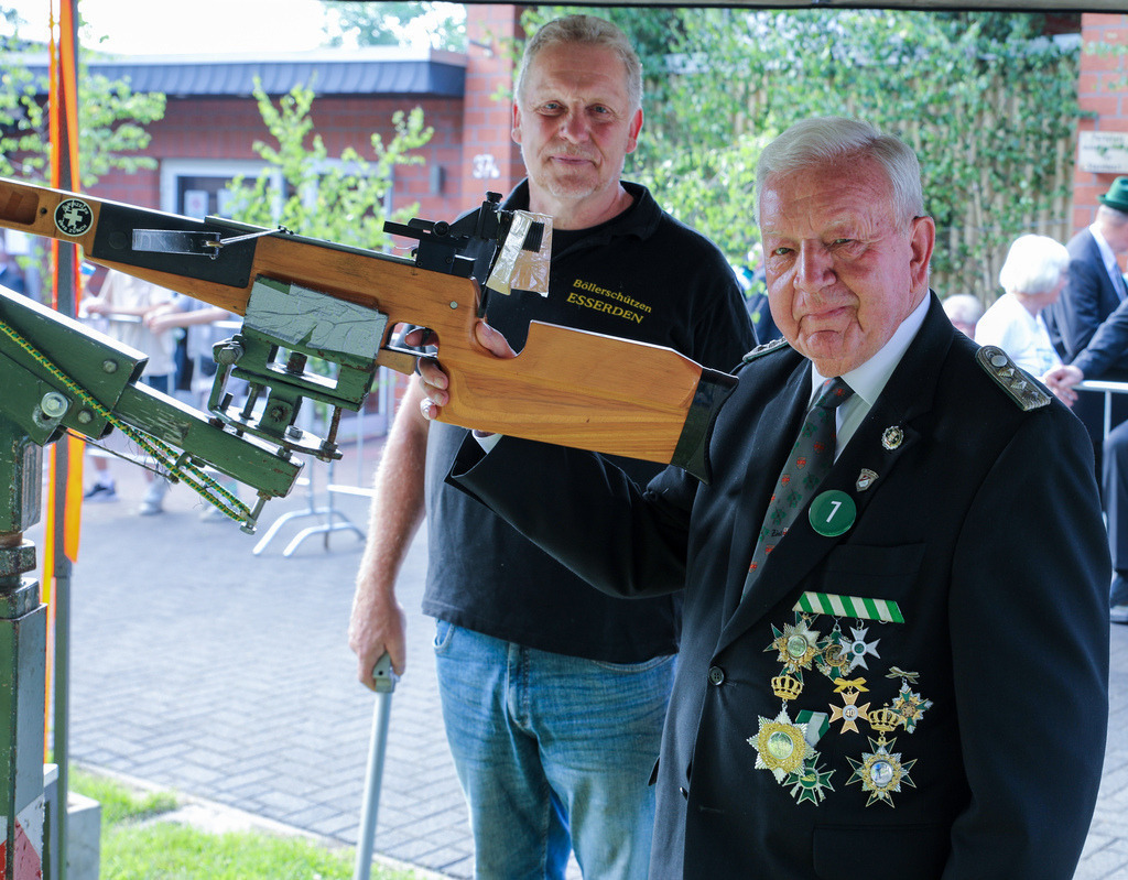 top-top.de-250627-158 | Foto, Video, Fotografie, Videografie, Fotobox, DJ, Discjockey, Musik, Musikbox, Veranstaltung, Photobooth, Amazon, Ebay, Buchtipp, Bestseller, Autor, Verlag, Buch, Wesel, Hamminkeln, NRW, Dinslaken, Rees, Drohne, Hochzeit, Party, Fotobox, Wesel, Fotograf