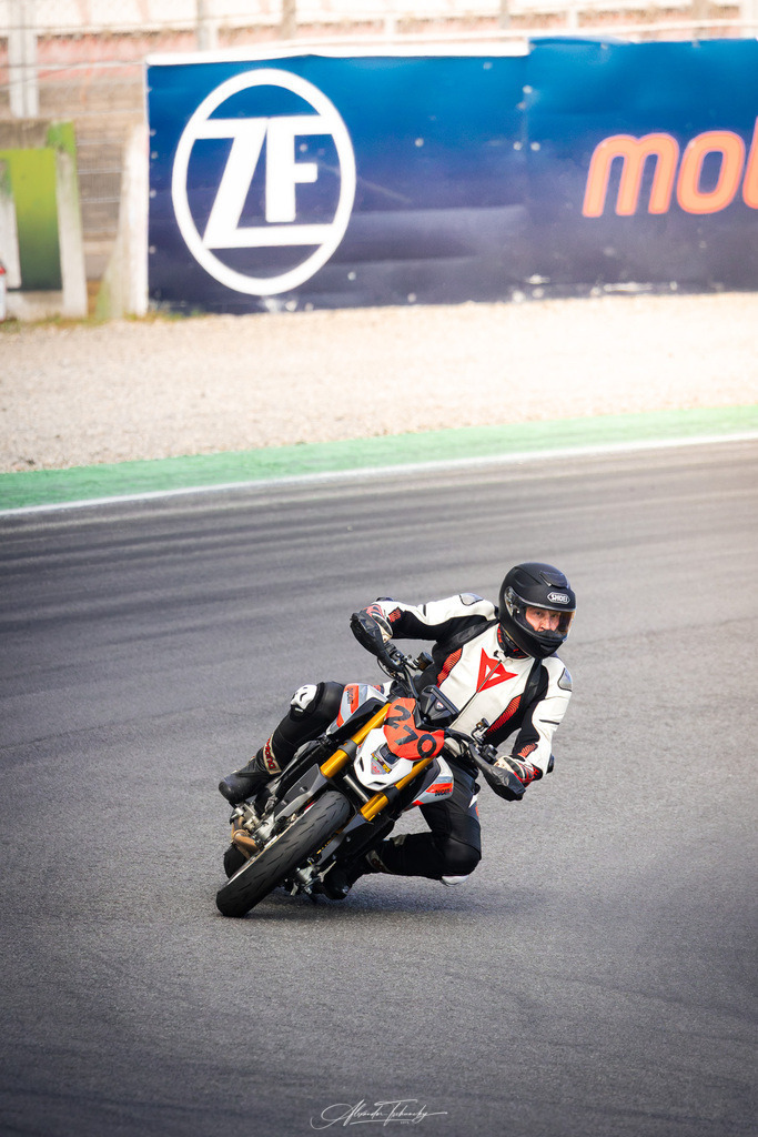 Ducati Trackday Hockenheimring 2026 | Entdecken Sie die faszinierende Welt von Alexander Tschuncky Arts: Kreative Fotografie, atemberaubende Automobilkunst und hochwertiger Bilderdruck. Lassen Sie sich inspirieren! - Realisiert mit Pictrs.com