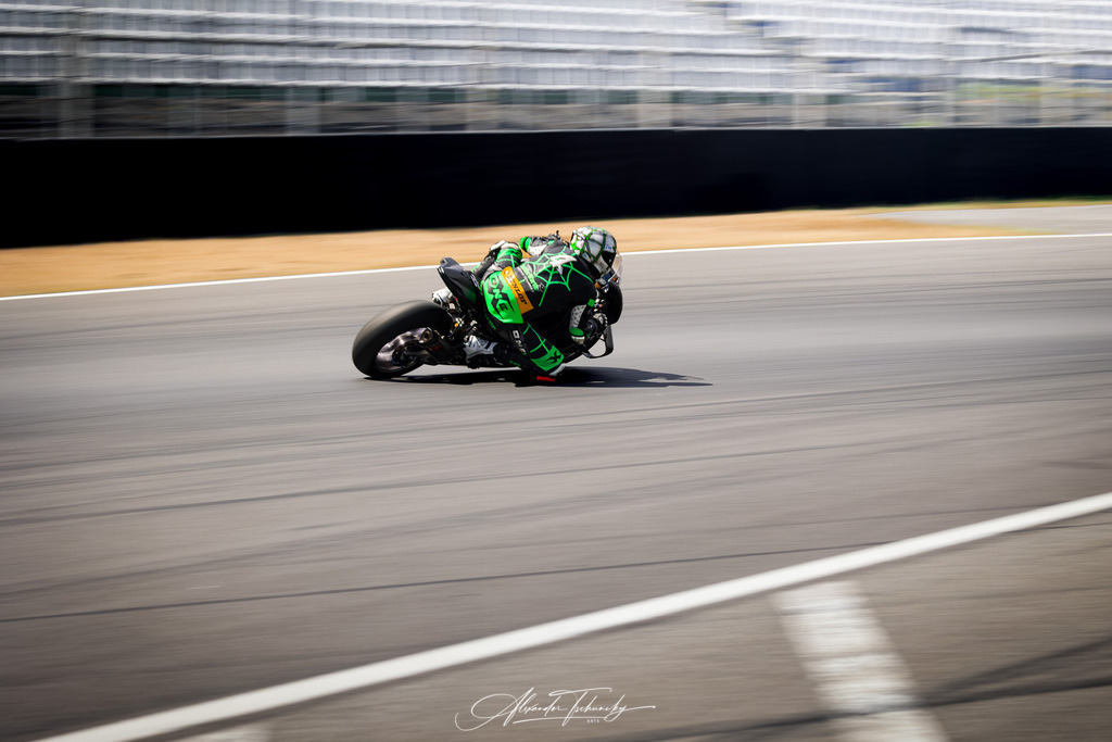 Ducati Trackday Hockenheimring 2026 | Entdecken Sie die faszinierende Welt von Alexander Tschuncky Arts: Kreative Fotografie, atemberaubende Automobilkunst und hochwertiger Bilderdruck. Lassen Sie sich inspirieren! - Realisiert mit Pictrs.com
