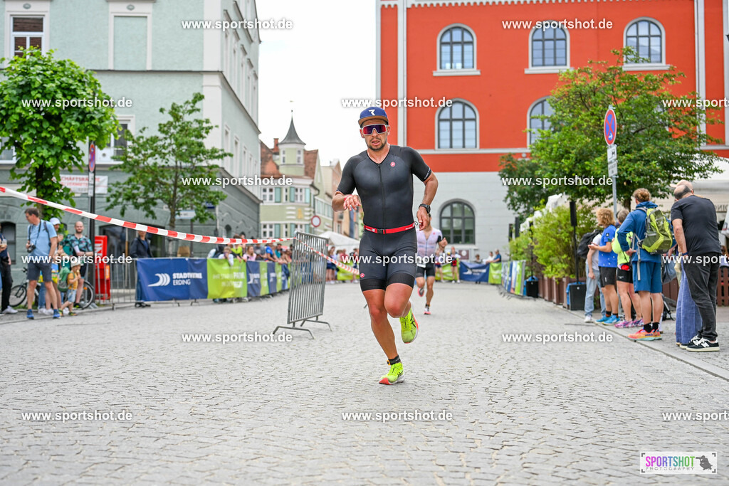 SZI_6182 | Stadttriathlon Erding 2025. #yourpictrs #sportshot_your_pictrs @Sportshotphotography #stadttriathlonerding Copyright: www.sportshot.de