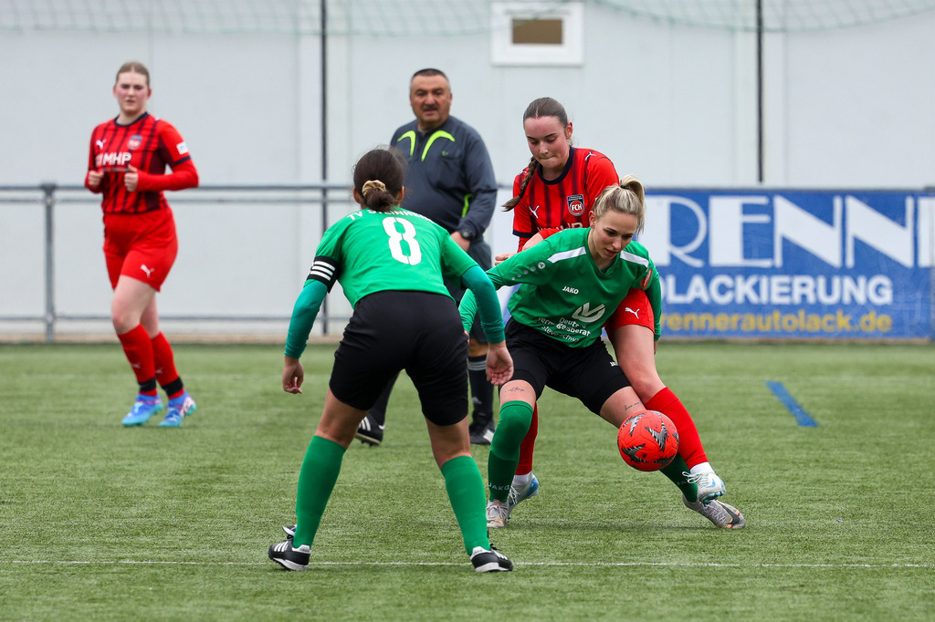 20260315-FCH-Steinheim_047 | 1.FC Heidenheim 1846 II vs. TV Steinheim, Fußball, Frauen, Bezirksliga, 2025/2026, 12. Spieltag, 15.03.2026 in Heidenheim, Kunstrasen b. Voith-Arena West(Foto: Michael Bulling) - Realisiert mit Pictrs.com