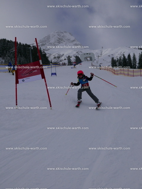 Antonia (3) | Photos von der Skischule Warth - Realisiert mit Pictrs.com