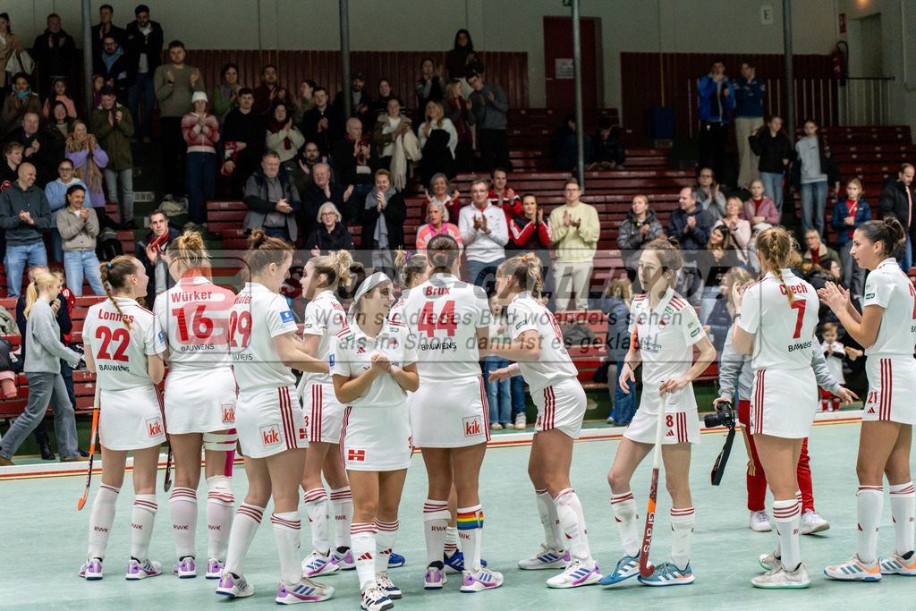 SFE_20250112_0142 | Köln, Deutschland, 12.01.2025:  ßHockey 1. Bundesliga Damen Rot-Weiss Köln - Schwarz-Weiß Köln im KTHC Stadion Rot-Weiss Köln Tennis and Hockey Club am 12.01.2025 in Köln, Deutschland. (Foto von Stephan Fehrmann)Köln, Germany, 12.01.2025: ßHockey 1. Bundesliga Damen Rot-Weiss Köln - Schwarz-Weiß Köln in KTHC Stadion Rot-Weiss Köln Tennis and Hockey Club at 12.01.2025 in Köln, Deutschland. (Foto from Stephan Fehrmann)