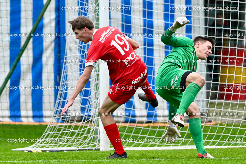 SV Rothenthurn vs. Union Matrei | #19 Christoph David Supersberger SV Rothenthurn, #1 Alexander Machorka SV Rothenthurn, SV Rothenthurn vs. Union Matrei, SV Rothenthurn vs. Union Matrei am 09.11.2024 in Rothenthurn (Sportplatz Rothenthurn), Austria, (Photo by Bernd Stefan)