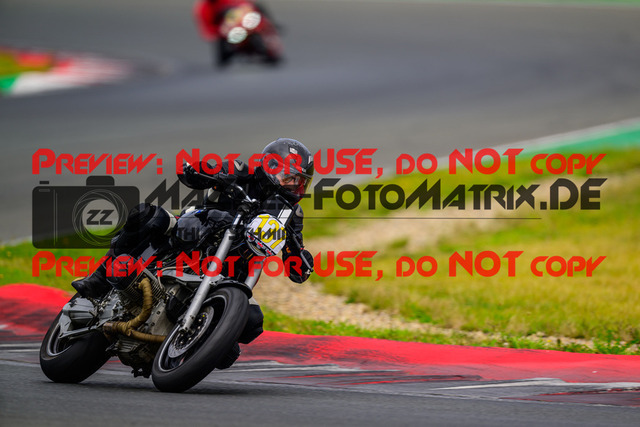 MaZZes_FotoMatrix_240724_6007705_9027 | GELB