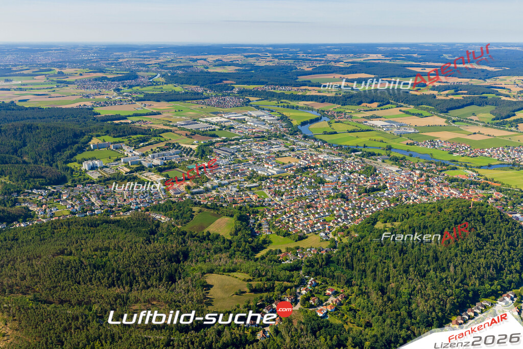 Luftaufnahme von Regenstauf Vs Google Maps- Die Luftaufnahme wurde 2025 vom UL-Flugzeug heraus erstellt ( keine Drohne ) - Hochauflösende Luftaufnahme - für professionelle Ausdrucke geeignet. Die Geschenkidee !Mit Lizenz und Bildrechte bestellbar