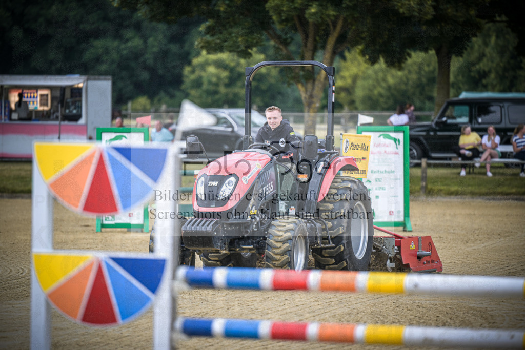DOS_1304 | Entdecke hochwertige Reitturnierfotos von Foto Oger. Professionell, emotional und authentisch – jetzt Lieblingsmomente im Shop bestellen.Deutschlandweite Turnierfotografie. - Realisiert mit Pictrs.com