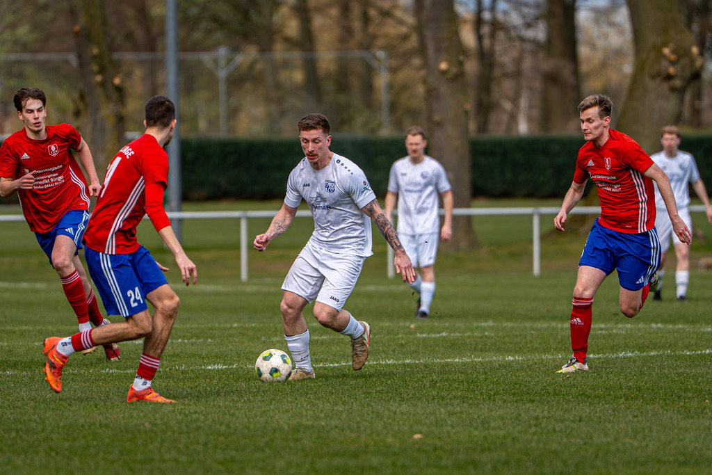 Fußball I Herren I Saison 2025-2026 I Halbfinale Kreispokal VEC I  BW Langförden - TV Dinklage II I 18852 | jns.sportfotos - Realisiert mit Pictrs.com