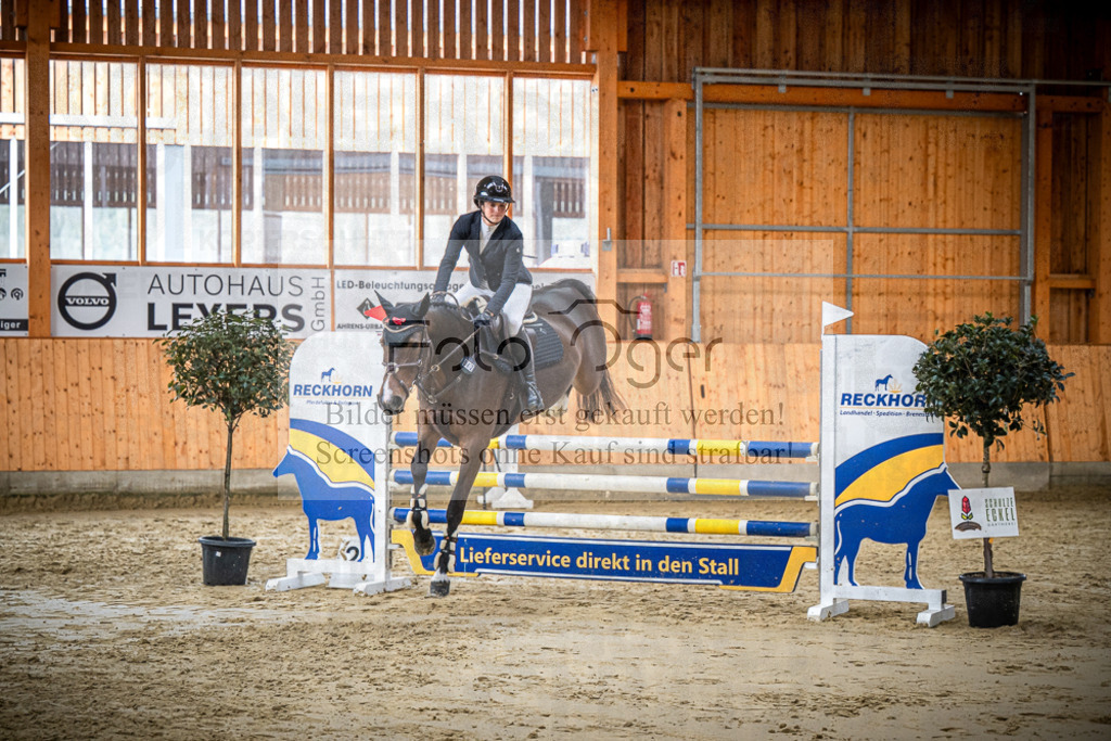 DOS_1578 | Entdecke hochwertige Reitturnierfotos von Foto Oger. Professionell, emotional und authentisch – jetzt Lieblingsmomente im Shop bestellen.Deutschlandweite Turnierfotografie. - Realisiert mit Pictrs.com