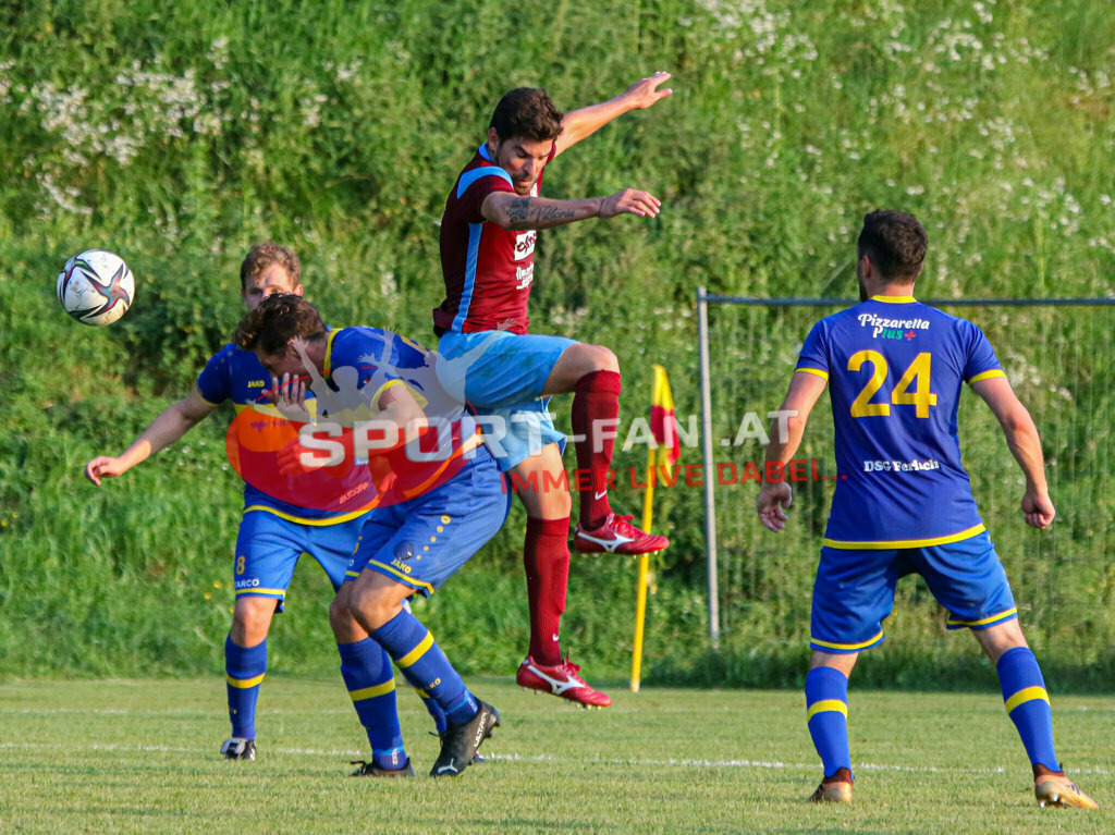 SK Maria Saal - DSG Ferlach 2-3, Unterliga Ost | Stefan Bleyer (DSG Ferlach #8) Aldamir Da Silva (SK Maria Saal #3) Frank Hübl (DSG Ferlach #24) SK Maria Saal - DSG Ferlach 2-3 am 22.08.2023 in Maria Saal
(Sportplatz), Austria, (Photo by Ernst Krawagner sport-fan.at) - Realisiert mit Pictrs.com