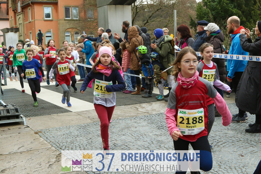 AOK JuniorCup 400m | 3Koenigslauf 2023 - Realisiert mit Pictrs.com