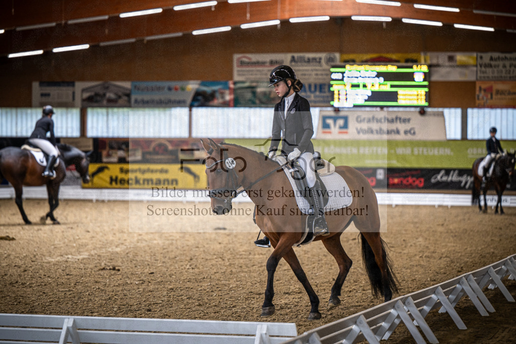 DOS_0816 | Entdecke hochwertige Reitturnierfotos von Foto Oger. Professionell, emotional und authentisch – jetzt Lieblingsmomente im Shop bestellen.Deutschlandweite Turnierfotografie. - Realisiert mit Pictrs.com