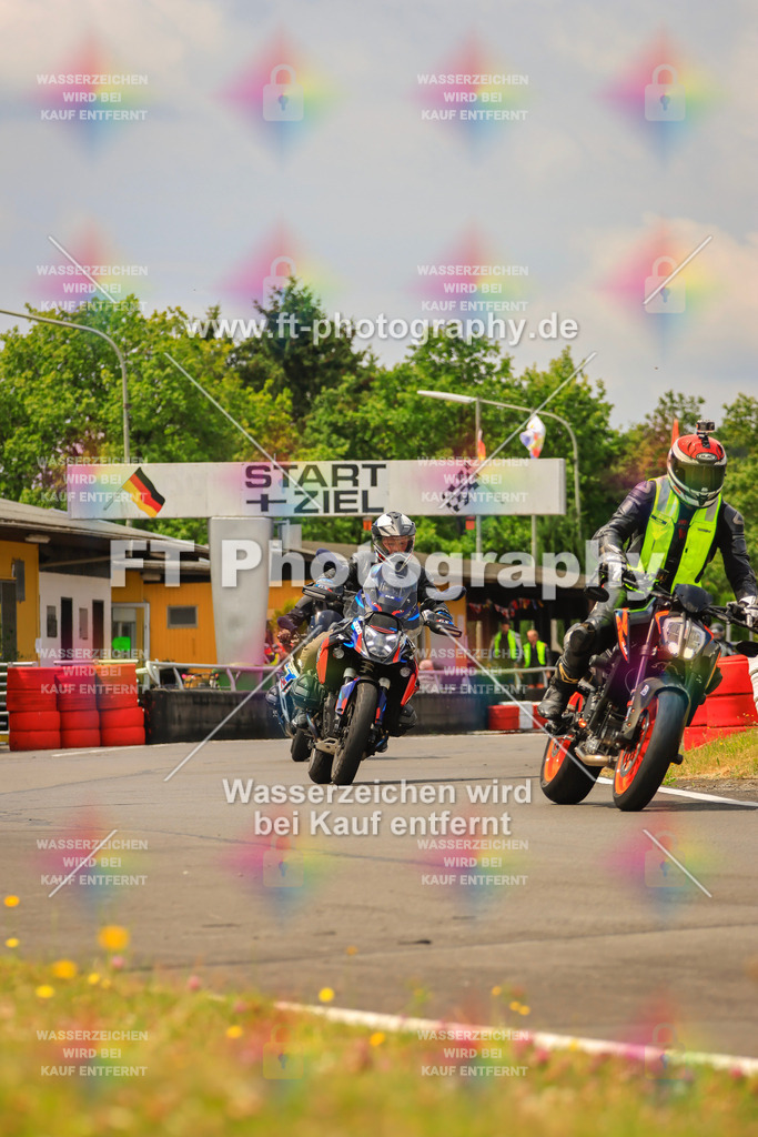 _DSK2545 | Hier findet Ihr Bilder von Touristenfahrten auf der Nürburgring Nordschleife oder von anderen Veranstaltungen die ich besucht habe. Viel Spass beim Durch Schauen 