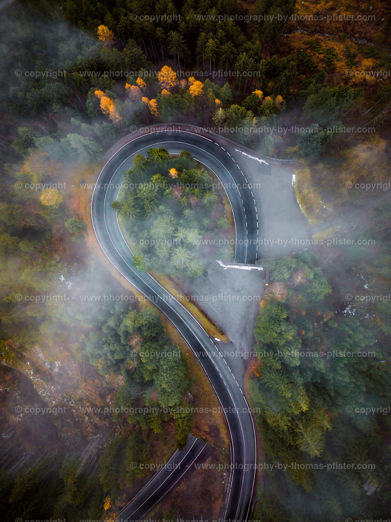 Drohne Gerlosspass Herbst-3 | PHOTOGRAPHY BY THOMAS PFISTER