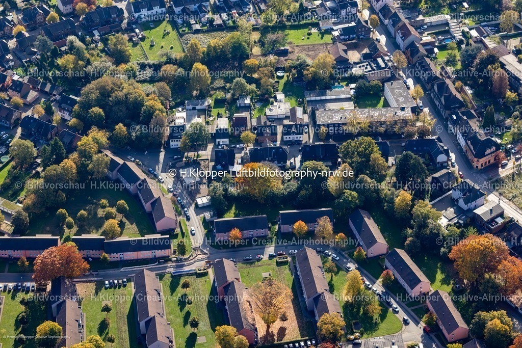 Luftbild Bottrop Wohnhaussiedlung-6720 | Luftbildfotografie Luftbild Herbstluftbild Wohngebiet der Mehrfamilienhaussiedlung im Ortsteil Batenbrock in Bottrop i - Realisiert mit Pictrs.com