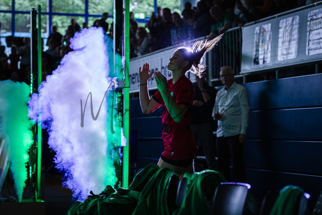 Volleyball, 1. Bundesliga Frauen, Hauptrunde, 1. Spieltag, Saison 2025/2026: USC Münster - SSC Palmberg Schwerin | 1. Bundesliga Frauen, Hauptrunde, 1. Spieltag, Saison 2025/2026, USC Münster empfängt SSC Palmberg Schwerin in der Sporthalle Berg Fidel in Münster. Foto: sportfotografie.ms | Markus Paletta - Realisiert mit Pictrs.com