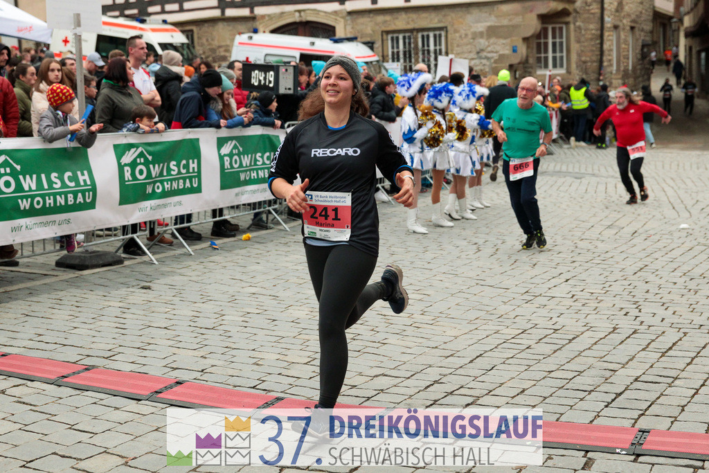 VR Bank Hauptlauf 10000m | 3 Koenigslauf 2023 - Realisiert mit Pictrs.com