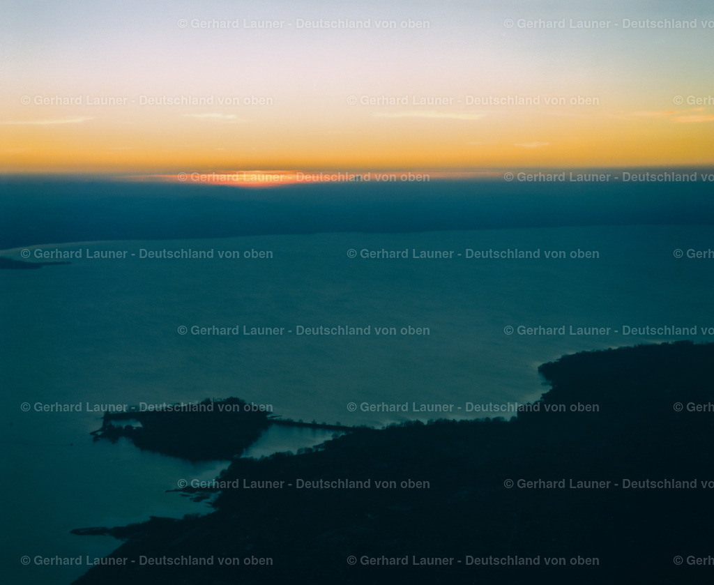 23B0344 | Abendstimmung über Lindau am Bodensee
