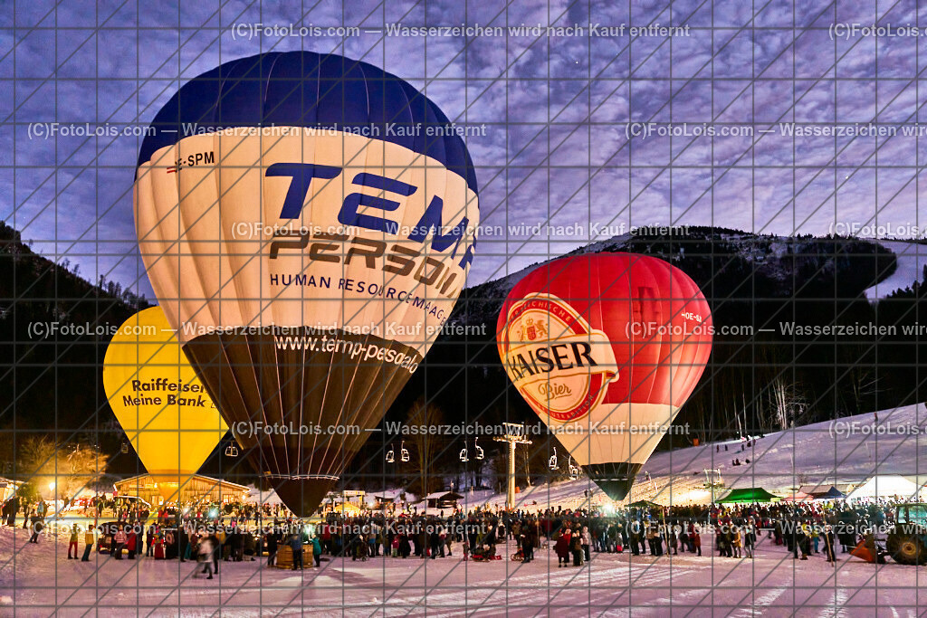 ALP4933_Nacht der Ballone_Ballonclub Oetscherland | NACHT DER BALLONE in Lackenhof am Ötscher, Sa 28. Dezember 2024.Mit einer Schauübung der Bergrettung Lackenhof, dem Ballonclub Ötscherland und den Gaminger Ötscherteufeln unter Zusammenarbeit mit der FF Lackenhof, dem Musikverein, dem Pensionistenverband, dem CampingClub, der Schirmbar und Konditorei Czihak, der Fuchswaldhütte und der Pizzeria Venezia, die für die Verköstigung sorgten, sowie der Ötscherliftgesellschaft, der Gemeinde Gaming und dem Ötscher-Tourismusverband.