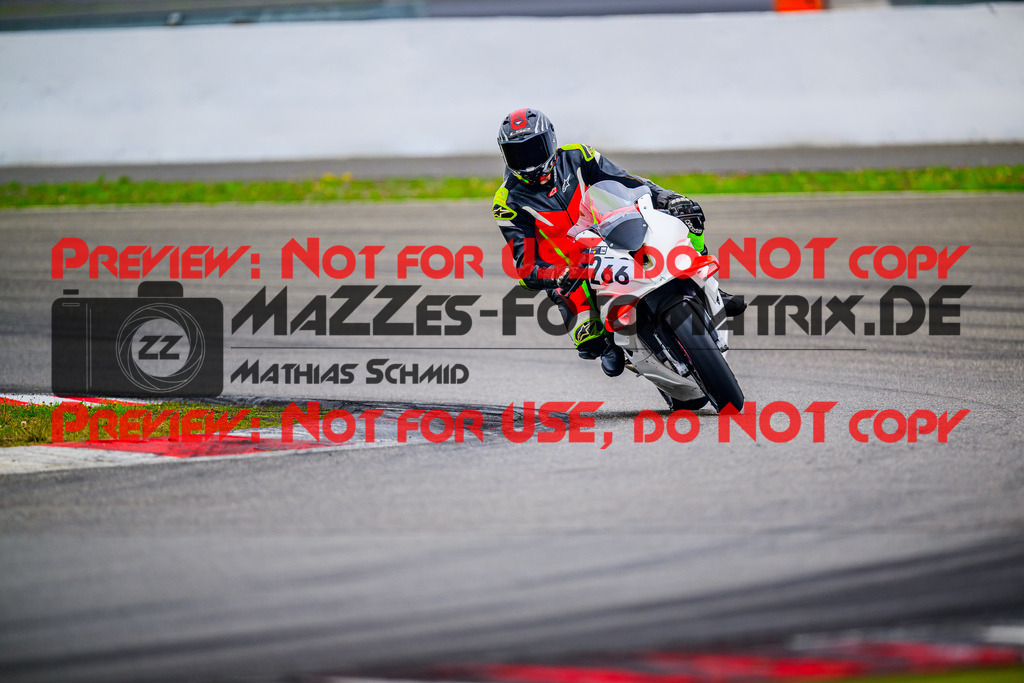 MaZZes_FotoMatrix_240717_6007705_1283 | WEISS