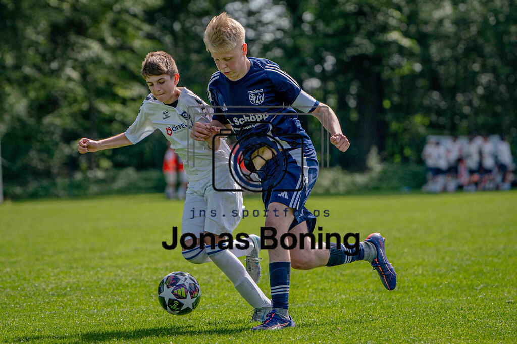 Fußball I C-Junioren I Saison 2025-2026 I Pfingsturnier Langförden I 13269 | jns.sportfotos - Realisiert mit Pictrs.com
