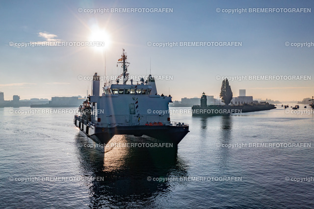 DJI_0226 | 30.09.2022 Drohnenaufnahmen Dt. Schifffahrtstag 2022 Bremen Wendebecken / Weser