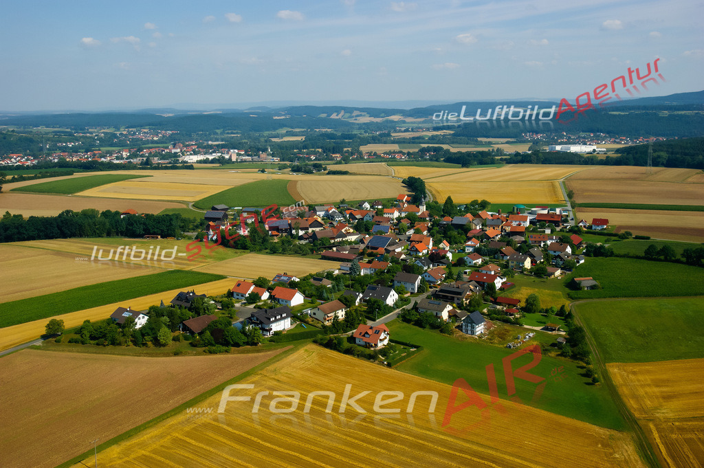 Luftbild von Obristfeld Redwitz - Luftaufnahme wurde 2008 von https://frankenair.de mittels Flugzeug (keine Drohne) erstellt - die Geschenkidee