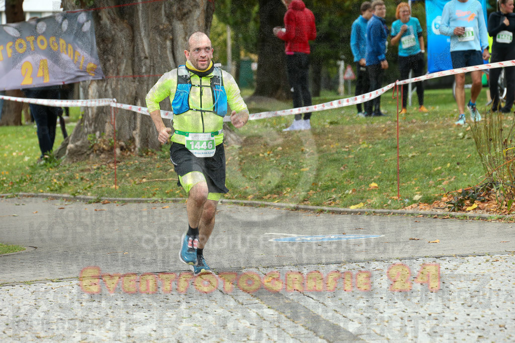231015_1117_EX1_3706 | Sportfotografie im Rhein-Sieg Kreis, Köln, Bonn, NRW, Rheinland Pfalz, Hessen, etc. Unser Tätigkeitsfeld umfasst den Laufsport vom Volkslauf über den Marathon, Duathlon, Triathon bis zum Ultralauf wie Kölnpfad Ultra oder Schindertrail.