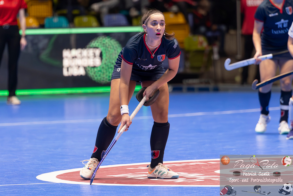 Volvo E.R.B. Final 4 Halbfinale Frauen: Der Club an der Alster - Berlienr HC, 25.01.2025 | Alina Sophie Jäger (Berliner HC #13), Freisteller, Portrait, Porträt, Der Club an der Alster - Berlienr HC, Frankfurt, Süwag Arena, 25.1.2025 - Realisiert mit Pictrs.com