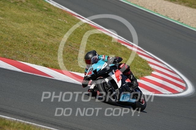 2025_05_12_PBK_13150 | Sportfotografie; SlowMotion; Video; Rennstrecke; Hafeneger; Speer; Racing; RSE; BMW; CBO; Trackday; Motorsportarena; Hockenheimring; Brno; Most; Barcelona; Valencia