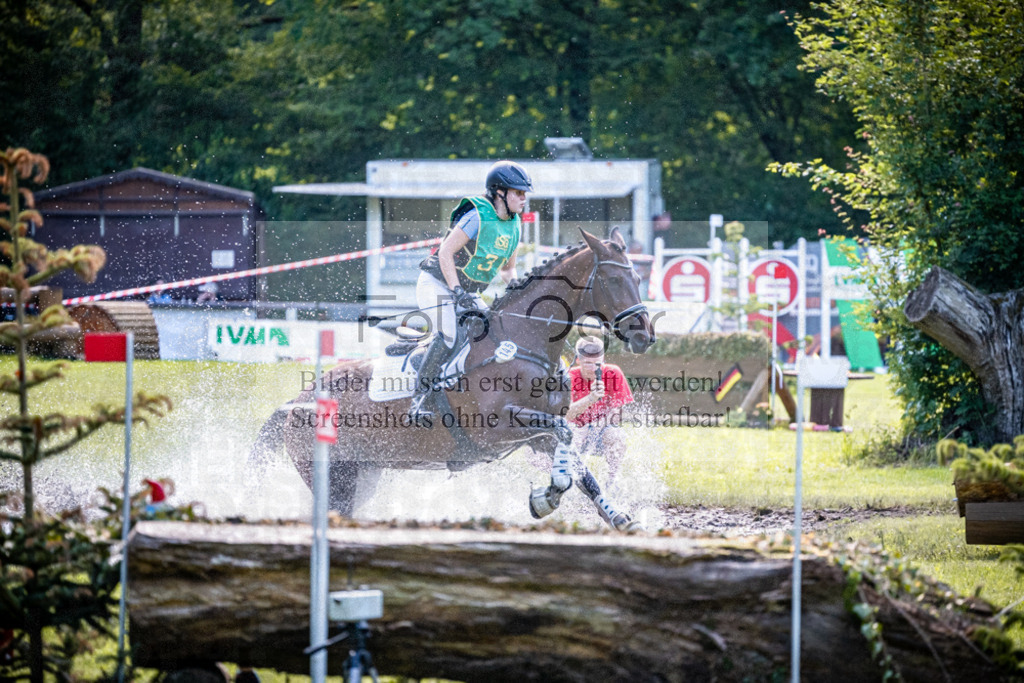 Vielseitigkeitsturnier Melle Oldendorf | Entdecke hochwertige Reitturnierfotos von Foto Oger. Professionell, emotional und authentisch – jetzt Lieblingsmomente im Shop bestellen.Deutschlandweite Turnierfotografie. - Realisiert mit Pictrs.com