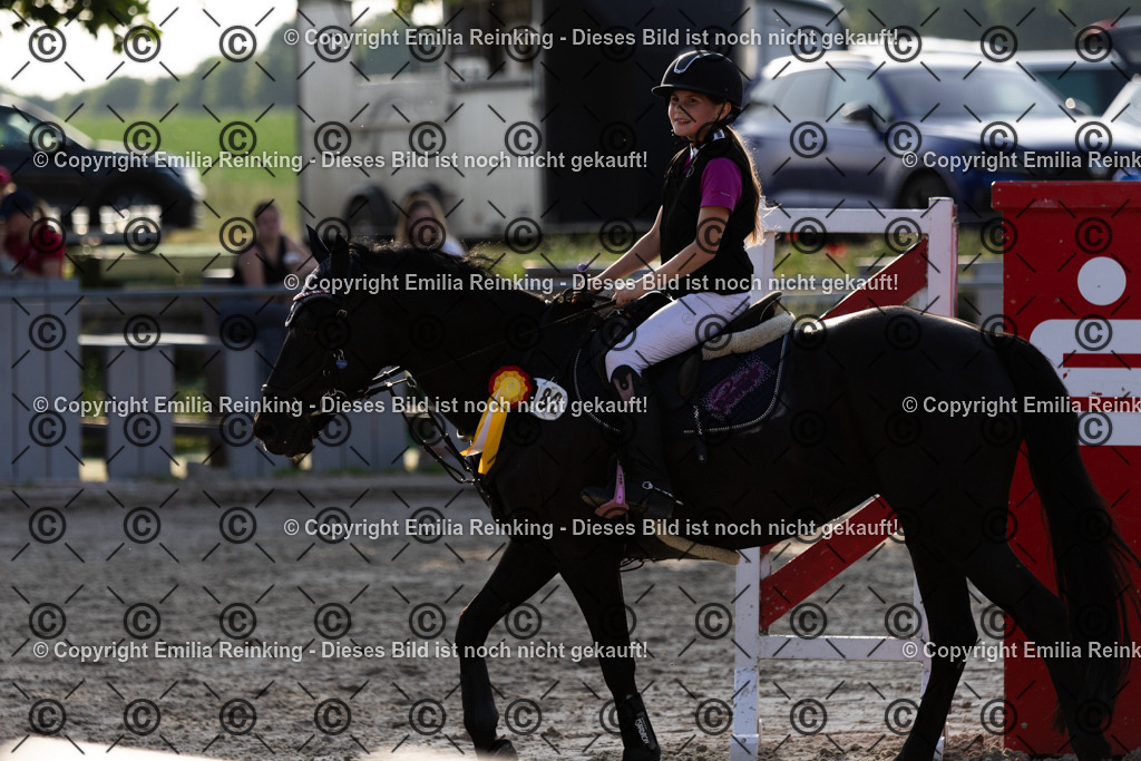 CL5A1512 | Emilia Reinking Fotografie - Realisiert mit Pictrs.com