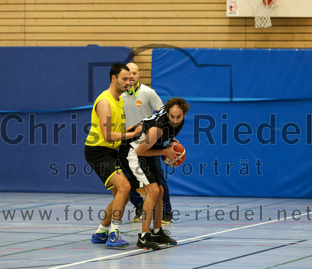 2022-12-04_033_SG_Poing_gegen_TSV_Muenchen_Ost_4 | Poing, Deutschland, 04.12.2022:
Basketball, Bezirksklasse 2021 / 2022, 8. Spieltag, SG Poing gegen TSV München Ost 4, Endergebnis: 37:65

Foto: Christian Riedel / fotografie-riedel.net