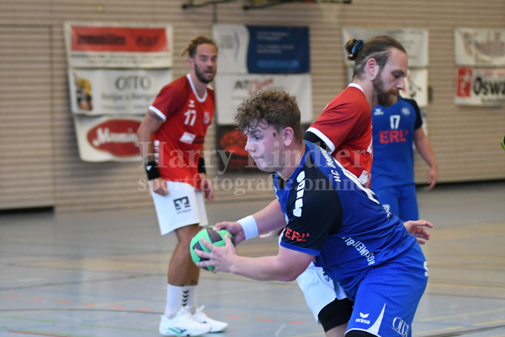 HC Deggendorf : TSV Taufkirchen/Vils | Jonas  Heuer  (HC Deggendorf  #15) - Realisiert mit Pictrs.com