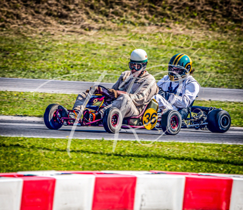317C4D19-265B-4B15-A916-EE040A94F69E | traudl_s_fotos