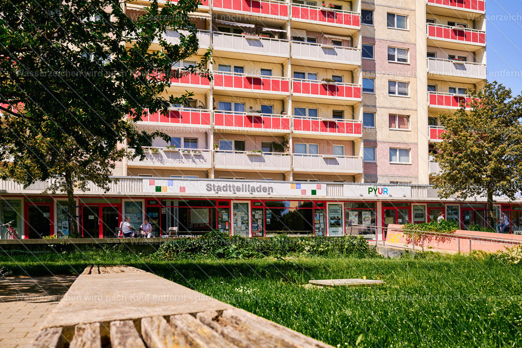Leipzig Grünau Zentrum – Stadtteilladen, Stuttgarter Allee (Sommer 2026) | Leipzig Grünau Zentrum – Stadtteilladen, Stuttgarter Allee (Sommer 2026) - Realisiert mit Pictrs.com