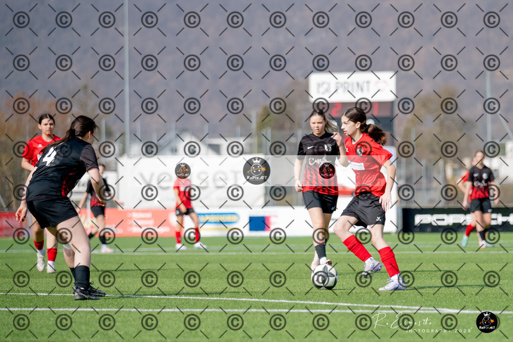 20260308_FCR_FF-17 vs FCRohr_FF17_042-289 | Sport und Naturfotografie von Roberto Esposito zeigt echte Momente Bewegung und die Schönheit der Natur. Ausdrucksstarke Bilder schaffen Emotionen.