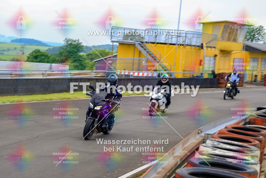 OBK-5648 | Hier findet Ihr Bilder von Touristenfahrten auf der Nürburgring Nordschleife oder von anderen Veranstaltungen die ich besucht habe. Viel Spass beim Durch Schauen 