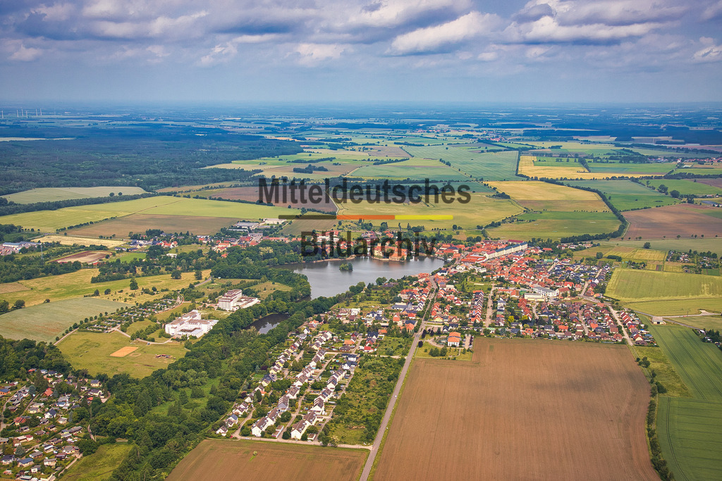 Flechtingen_3689 | Flechtingen mit See und Wasserschloß - Realisiert mit Pictrs.com