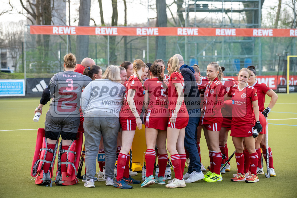 SFE_20260321_0109 | Köln, Deutschland, 21.03.26: Feldhockey 1. Bundesliga Damen zwischen Rot-Weiss Köln - Bremer HC im REWE Sportpark am 21.03.2026 in Köln, Deutschland. (Foto von Stephan Fehrmann)Köln, Germany, 21.03.26: Feldhockey 1. Bundesliga Damen between Rot-Weiss Köln - Bremer HC in REWE Sportpark at 21.03.2026 in Köln, Deutschland. (Foto from Stephan Fehrmann)