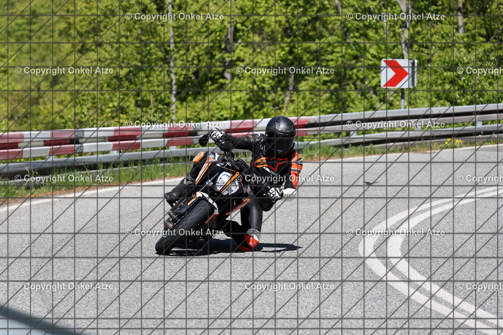 IMG_9661 | Fotograf am Kyffhäuser. Onkel Atze. Kyffhäuser Rennstrecke. Café36. Motorsportfotografie. - Realisiert mit Pictrs.com