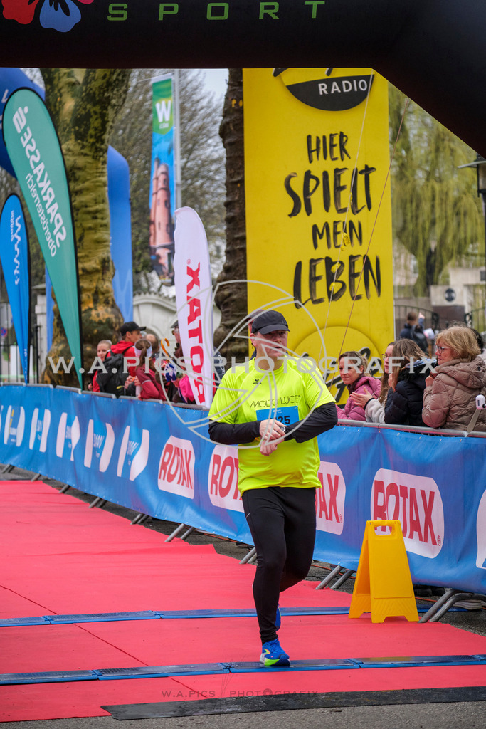 ..... | AUSTRIA, Wels, 30.03.25, ALOHA Wels Halbmarathon, Image Shows: , Foto: Wapics/RING M.