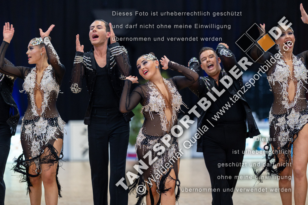 20230415-11434 | Hier finden Sie Tanz Bilder vom Latein und Standard Formationen tanzen. Sportbilder vom Tanzsport. Schöne Fotos und von Weltmeisterschaft, Europameisterschaft, Bundesliga, Regionalliga, Oberliga und Landesliga sowie von GOC Stuttgart, DanceComp, WM Bremen