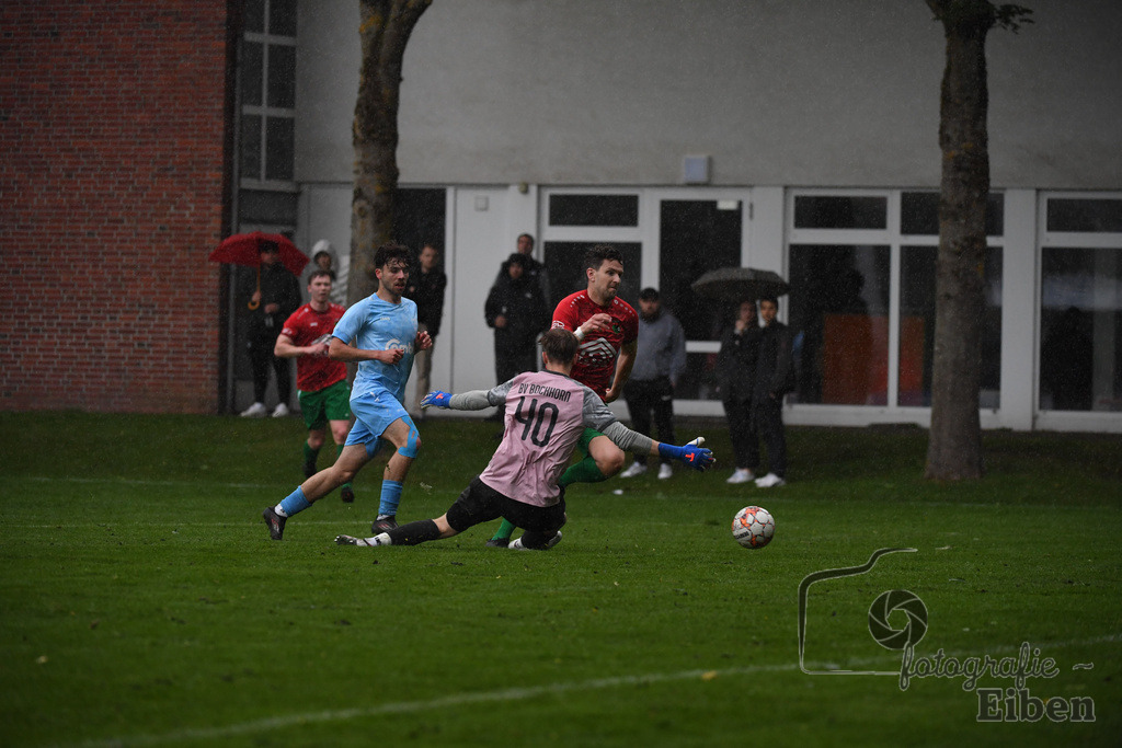 BV Bockhorn-SG FriPe | Relegation zur Kreisliga; BV Bockhorn (weiß)-SG FriPe (rot) am 05.06.2025 in Oldenburg/Ofenerdiek (Lagerstraße), Photo: Philip Eiben 2025 - Realisiert mit Pictrs.com