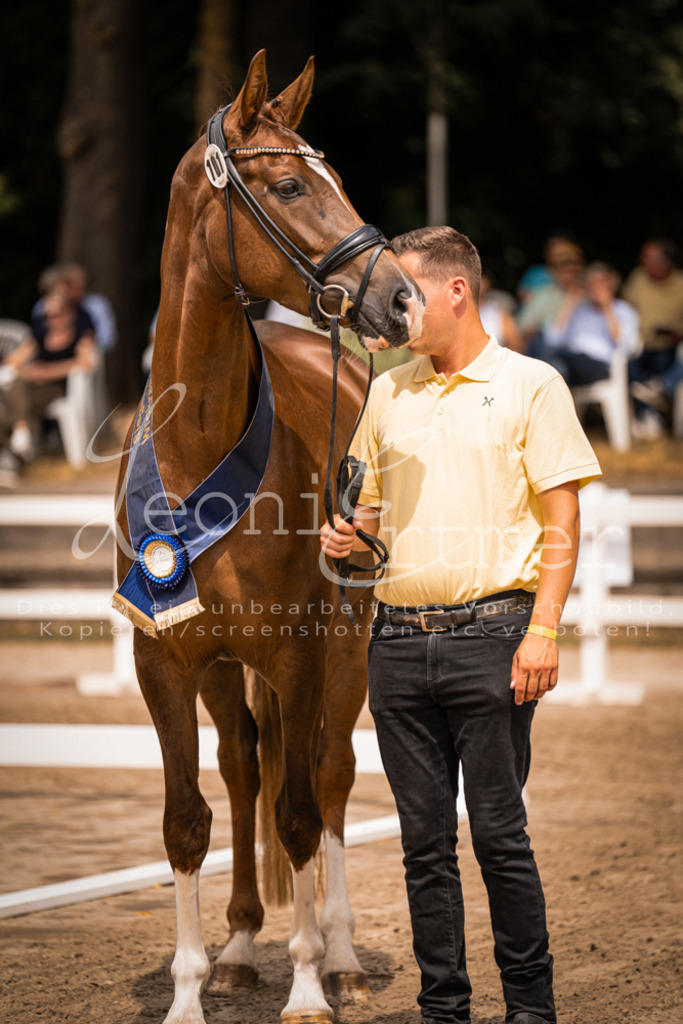 3.Fr00238 | Leoni Ertmer Photography - Realisiert mit Pictrs.com